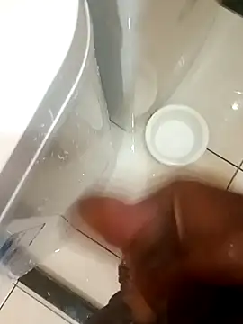 rodrig2107 online show from February 2026 12:53:02 AM