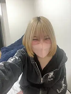 Snapshot of Hikaru-chan chatting on February 2025 07:04:02 PM Hikaru-chan online show from February 2025 07:04:02 PM