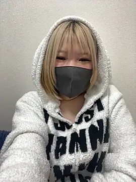Snapshot of Hikaru-chan chatting on March 2025 10:10:01 PM Hikaru-chan online show from March 2025 10:10:01 PM