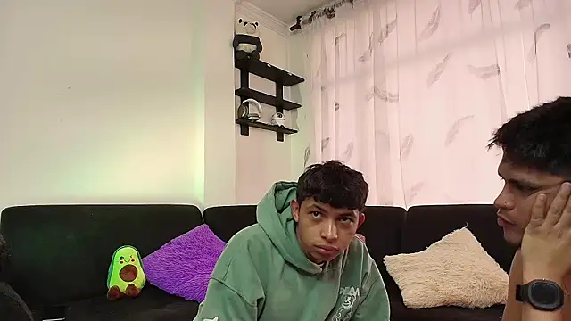 twinkmilk  online show from February 2025 01:18:02 PM