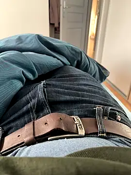 Pierre22000 online show from December 2025 02:22:01 PM