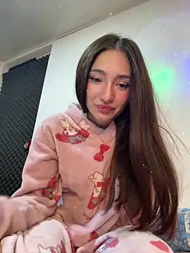 Maddy Jones online show from January 2025 05:07:02 AM