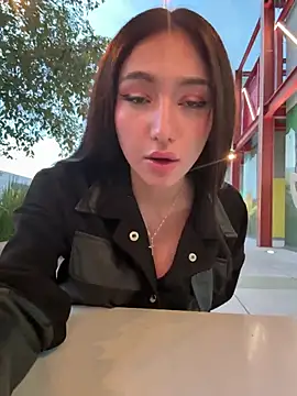 Maddy Jones online show from February 2025 11:13:02 PM