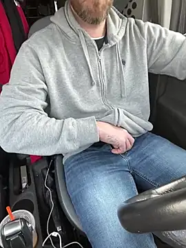 coreyl9718 online show from February 2025 07:05:02 PM