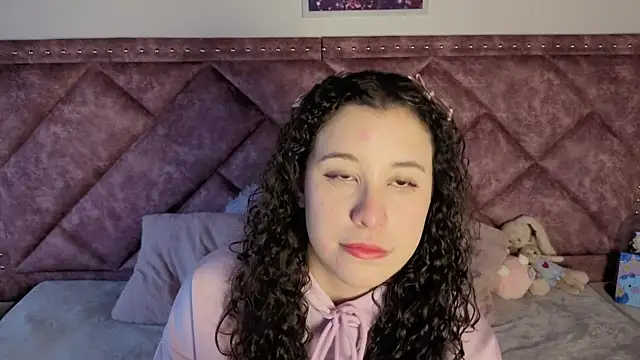 Charlotte  Miller online show from September 2025 11:43:02 AM