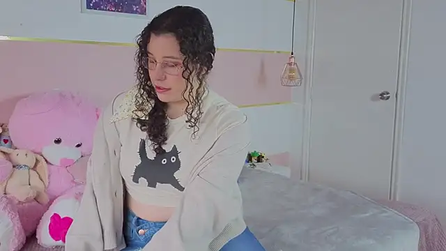 Charlotte  Miller online show from November 2025 12:22:02 PM