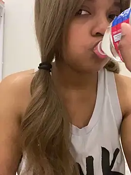 AwkwardJasminee online show from January 2026 09:02:02 AM