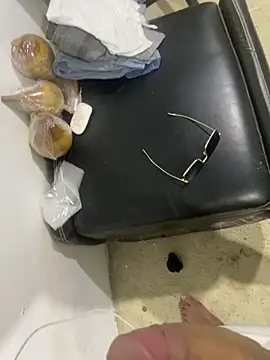 Snapshot of elflalope chatting on February 2025 07:22:02 AM elflalope online show from February 2025 07:22:02 AM