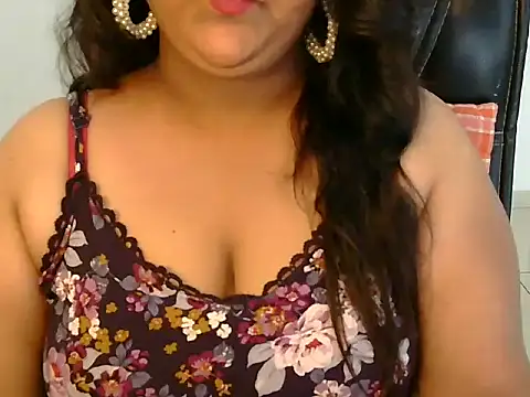 Snapshot of Jenny_lovee chatting on June 2026 11:23:01 AM Jenny lovee online show from June 2026 11:23:01 AM