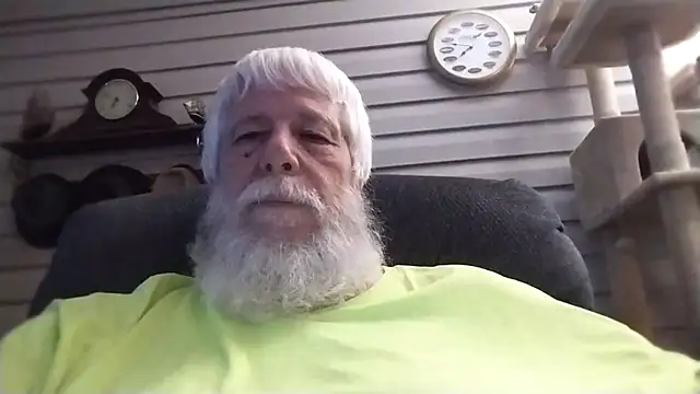 Snapshot of Futura_intx chatting on May 2026 12:49:01 AM Futura intx online show from May 2026 12:49:01 AM