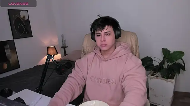 Thom Ohtani online show from November 2025 02:54:01 AM