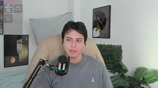 Snapshot of Thom_Ohtani chatting on April 2026 07:58:01 PM Thom Ohtani online show from April 2026 07:58:01 PM
