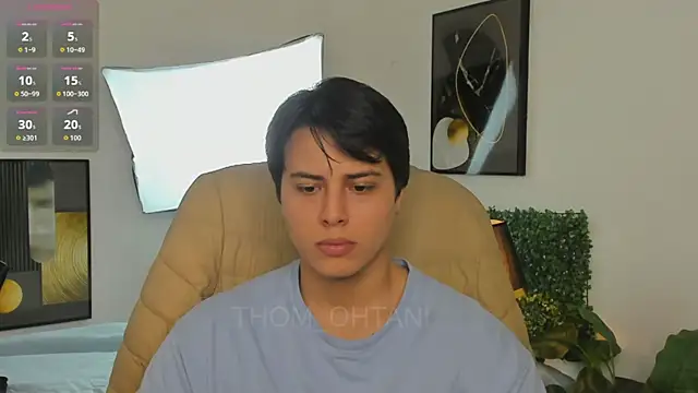 Snapshot of Thom_Ohtani chatting on April 2026 01:07:01 AM Thom Ohtani online show from April 2026 01:07:01 AM