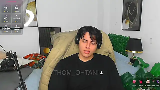 Snapshot of Thom_Ohtani chatting on May 2026 04:16:01 PM Thom Ohtani online show from May 2026 04:16:01 PM