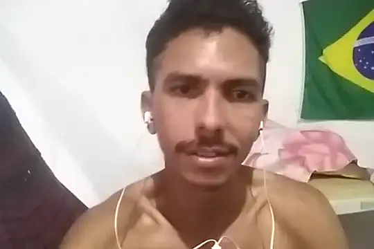 MagrinhoSaradoo online show from February 2025 08:25:02 PM