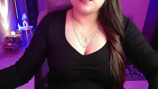 Snapshot of Mitikaa chatting on October 2025 02:04:01 PM Mitikaa online show from October 2025 02:04:01 PM