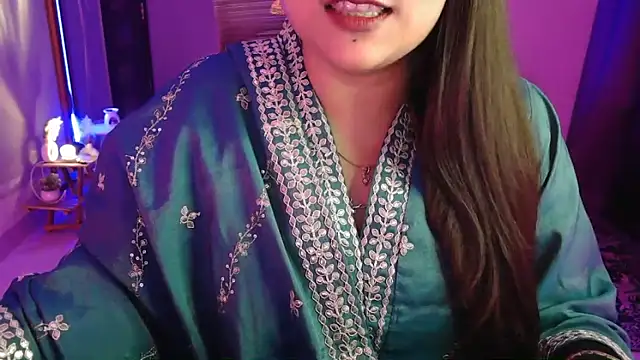 Snapshot of Mitikaa chatting on October 2025 02:38:01 PM Mitikaa online show from October 2025 02:38:01 PM