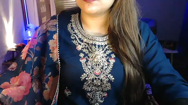 Snapshot of Mitikaa chatting on May 2026 01:40:01 PM Mitikaa online show from May 2026 01:40:01 PM