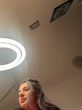 NNNoire online show from February 2026 04:02:02 PM