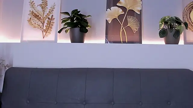 sara  jones gh online show from February 2026 06:17:01 PM