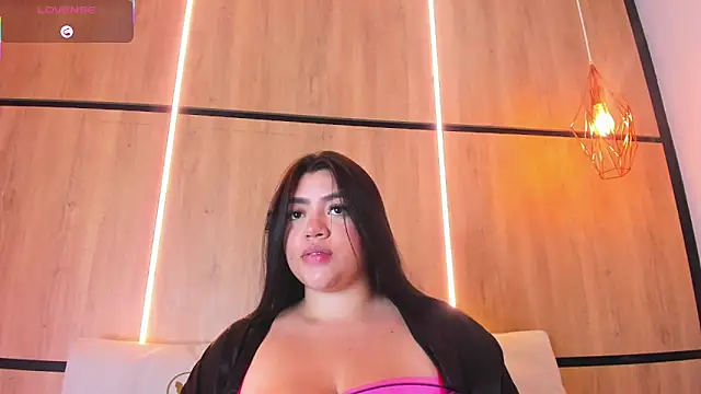 ashlyn parker online show from December 2025 08:46:01 PM