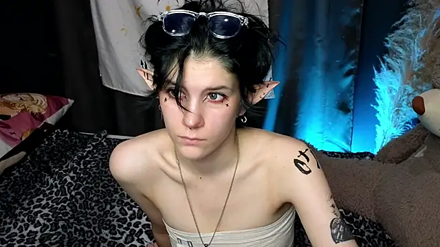 Snapshot of Hyeon_Jin chatting on January 2025 12:41:01 AM Hyeon Jin online show from January 2025 12:41:01 AM