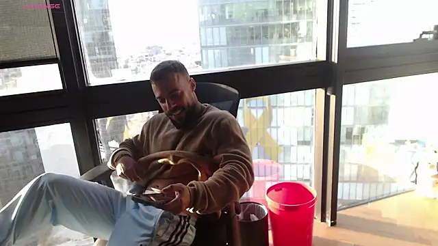 todddantes25 online show from February 2025 05:18:01 AM