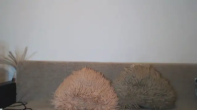 Snapshot of AshlineKatte chatting on February 2026 12:01:02 PM AshlineKatte online show from February 2026 12:01:02 PM