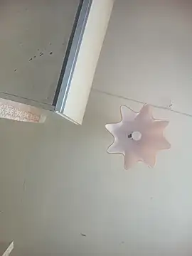 Lauren Amabel online show from April 2026 09:26:01 AM