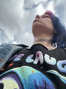 trashbrat online show from March 2026 11:15:01 PM