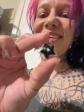 trashbrat online show from May 2026 04:07:02 AM