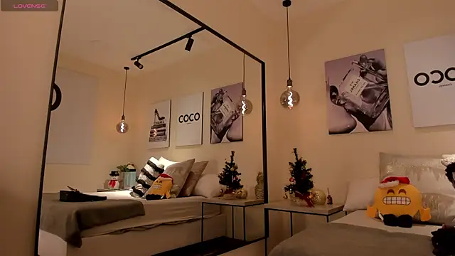 Blue Angell online show from December 2025 12:04:01 AM