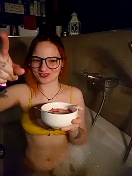 IceFoxy online show from March 2026 04:32:02 PM