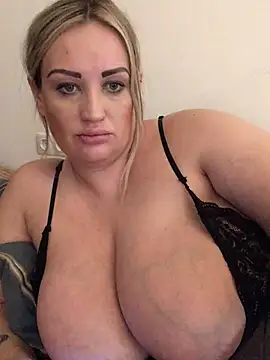 VikiiStoun online show from March 2025 02:10:02 PM