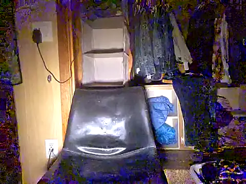 Snapshot of hesjustafriend chatting on October 2025 09:52:01 AM hesjustafriend online show from October 2025 09:52:01 AM