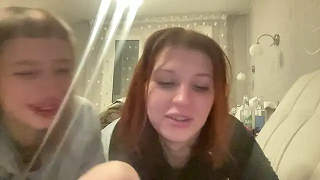 Snapshot of Gloryyaa chatting on October 2025 06:52:01 PM Gloryyaa online show from October 2025 06:52:01 PM