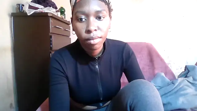 Hotdaily04 online show from September 2025 07:54:02 AM