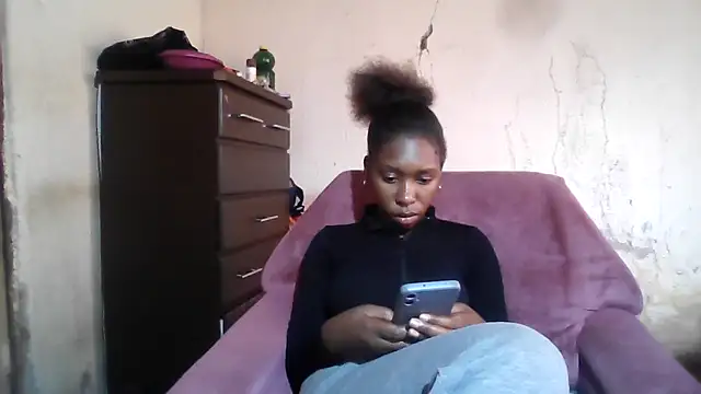 Hotdaily04 online show from September 2025 07:11:02 AM