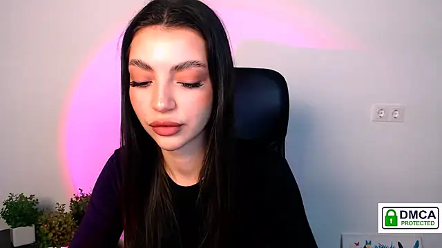 Lexi Jous online show from November 2025 02:17:01 PM