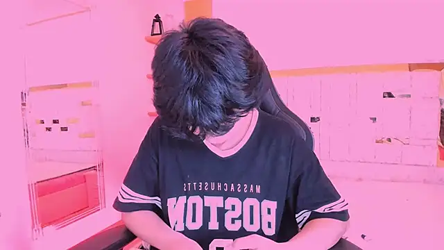 AllanYong18 online show from March 2025 06:02:02 AM