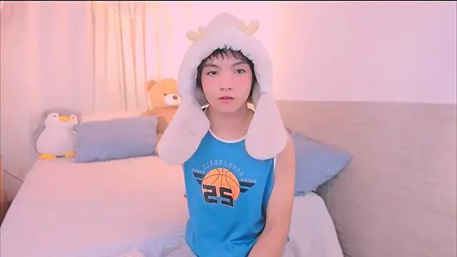 AllanYong18 online show from January 2026 05:23:02 AM