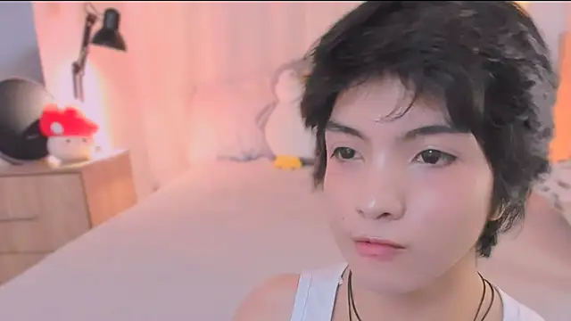 AllanYong18 online show from March 2026 11:58:01 AM