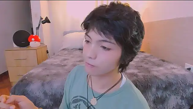 AllanYong18 online show from March 2026 06:51:01 AM