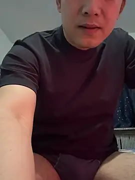 Snapshot of zxb757369 chatting on February 2025 12:02:02 PM zxb757369 online show from February 2025 12:02:02 PM