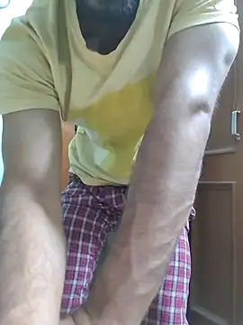 TOPMOON001 online show from April 2026 07:48:01 PM