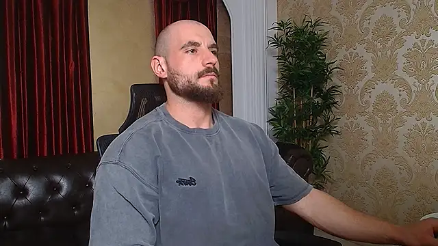 AdamJamesonn online show from March 2025 06:24:02 AM