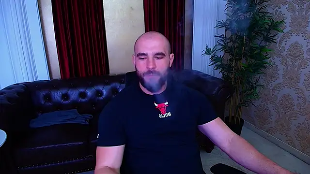 AdamJamesonn online show from October 2025 04:53:01 AM