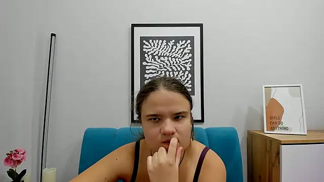 AdeleCruz online show from November 2025 01:11:02 PM