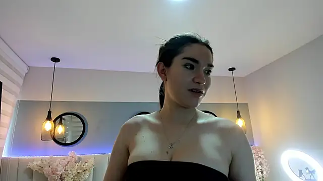 Snapshot of chelsea_bolton_ chatting on May 2026 12:10:01 PM chelsea bolton online show from May 2026 12:10:01 PM