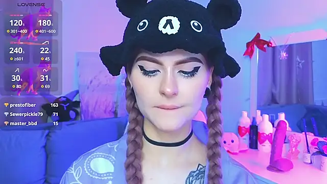 Emily  Mooree online show from January 2025 07:18:01 AM